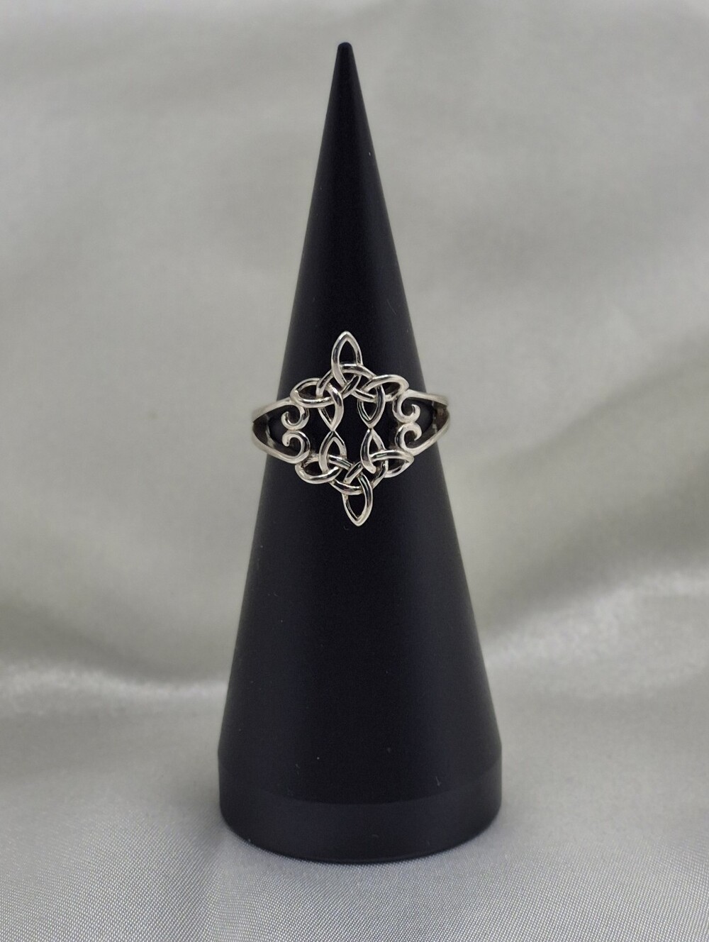 Celtic Sterling Silver Cross Knot Witch's Ring Irish Marked 925 Size 6